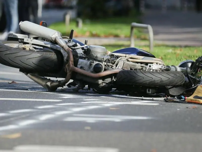 Unfall mit Motorrad - Symbolbild