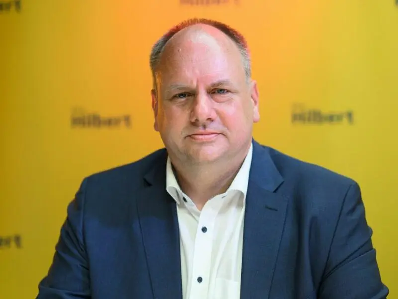 Dirk Hilbert (FDP)