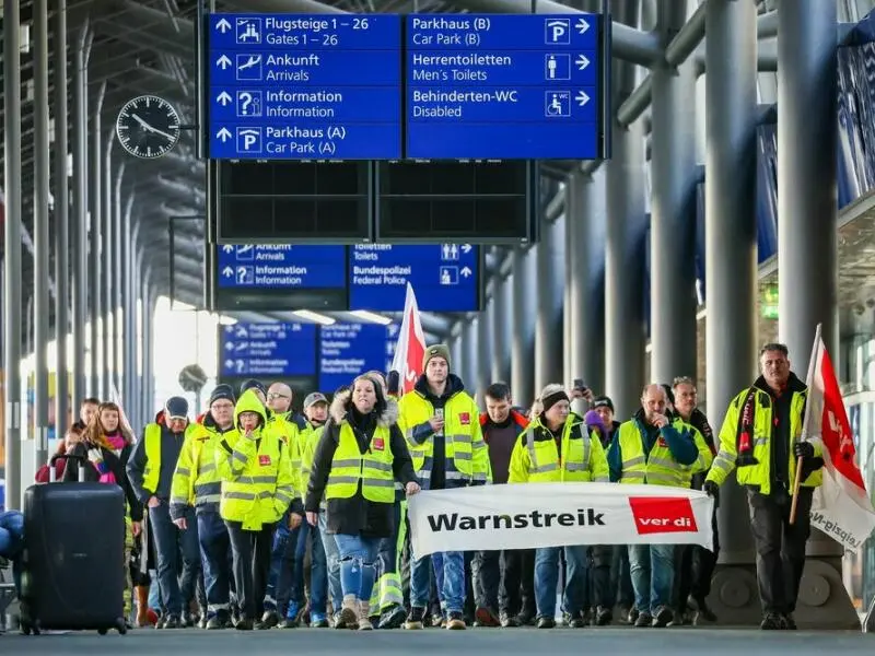 Warnstreik an Flughäfen Leipzig/Halle und Dresden