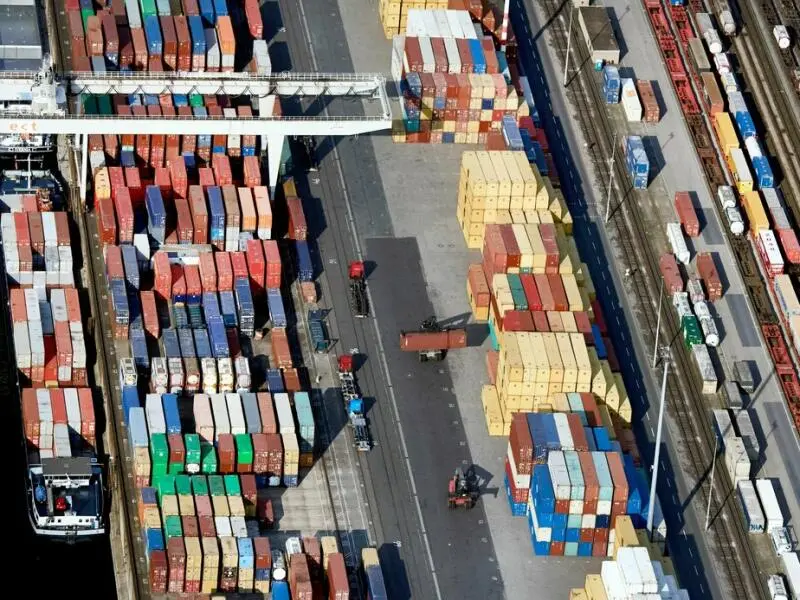 Containerhafen Duisburg