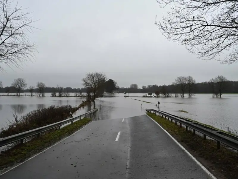 Hochwasser in Niedersachsen - Ems