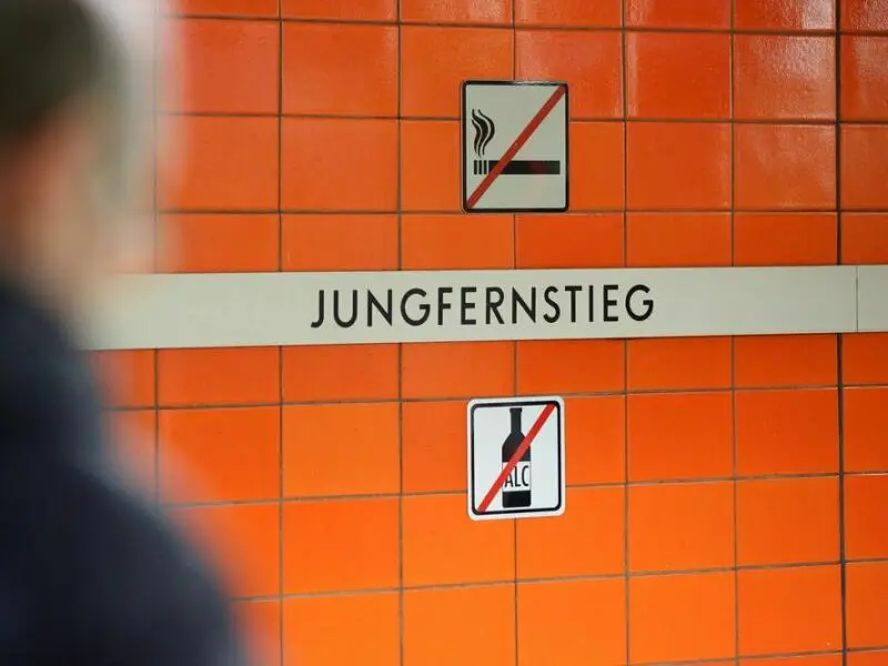 Bahnhof Jungfernstieg
