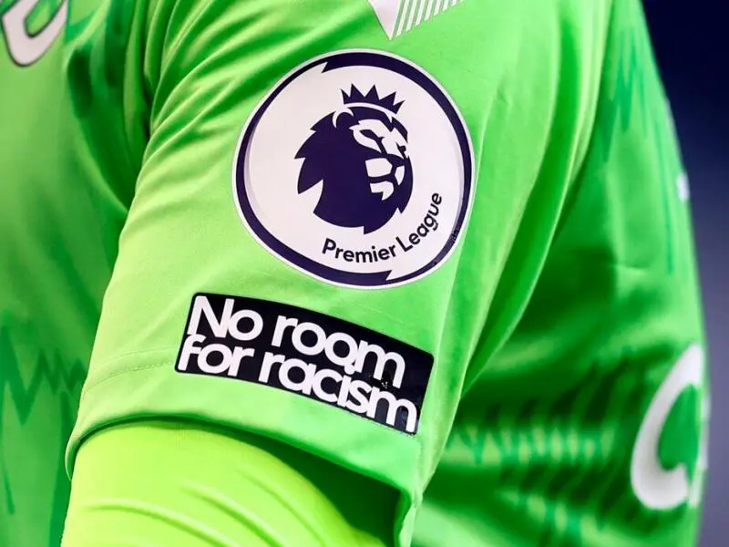 Logo der Premier League auf einem Trikotärmel