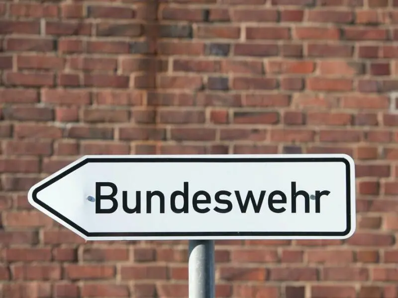Wegweiser zur Bundeswehr
