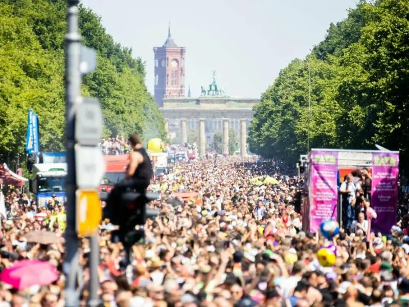 «Rave the Planet»-Technoparade