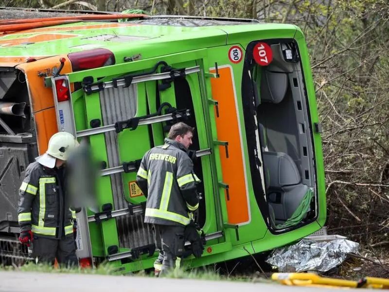 Unfall mit Reisebus