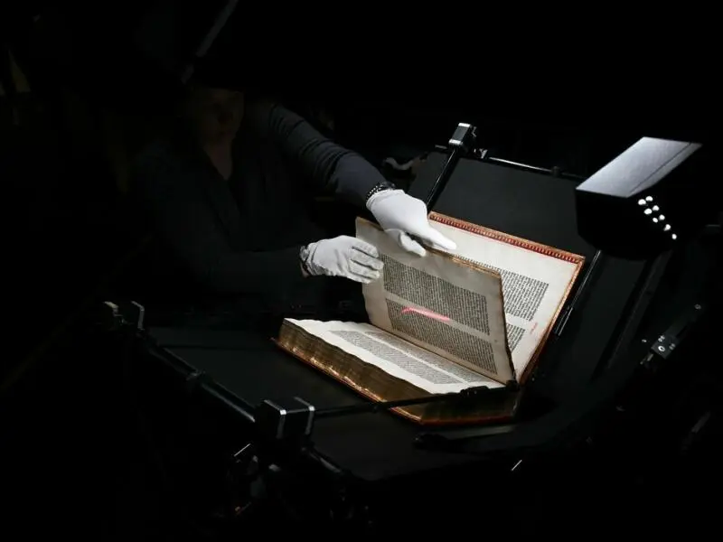 Gutenberg-Museum Mainz digitalisiert Gutenberg-Bibeln