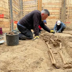 Archäologen entdecken 30 Gräber unter Landtags-Baustelle