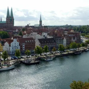 Blick auf Altstadt von Lübeck