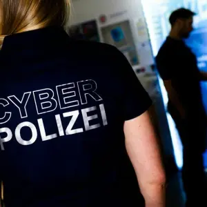 Cyber Polizei