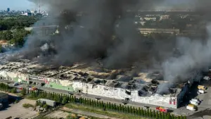 Großbrand in Einkaufszentrum