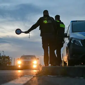 Bundespolizei greift unerlaubt eingereiste Migranten