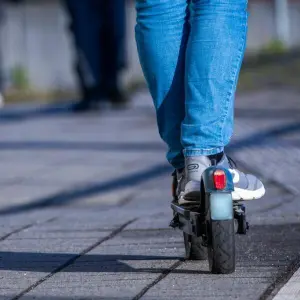 Unfallzahlen mit E-Scootern steigen weiter