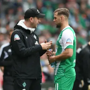 Ole Werner und Niclas Füllkrug von Werder Bremen