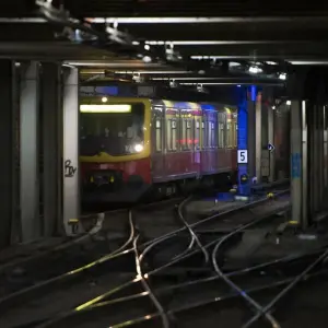 Nordsüd-Tunnel der Berliner S-Bahn ab Freitag wieder frei
