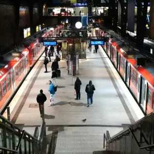 Warnstreiks im öffentlichen Nahverkehr - Hamburg