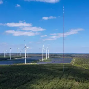 Inbetriebnahme des weltweit höchsten Windmessmastes