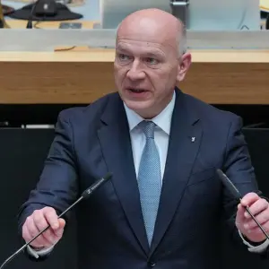 Kai Wegner (CDU) - Plenarsitzung Berliner Abgeordnetenhaus