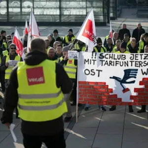 Verdi-Warnstreiks im Luftverkehr – Flughafen Berlin Brandenburg