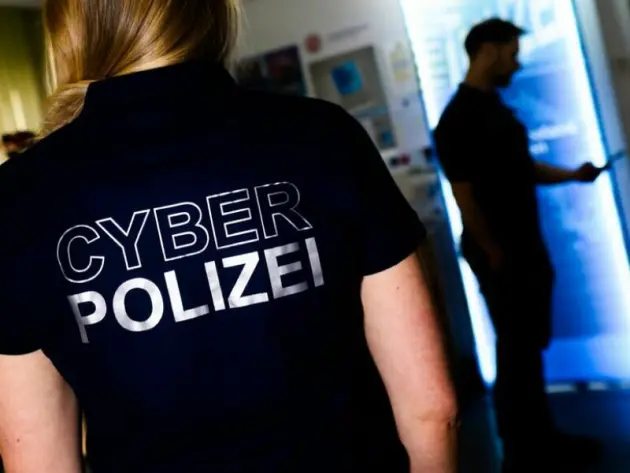 Cyber Polizei