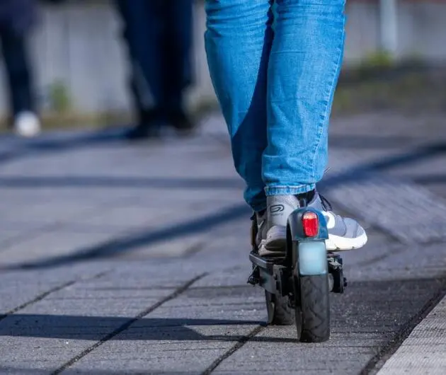 Unfallzahlen mit E-Scootern steigen weiter