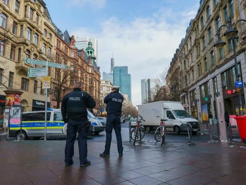 Polizei im Frankfurter Bahnhofsviertel