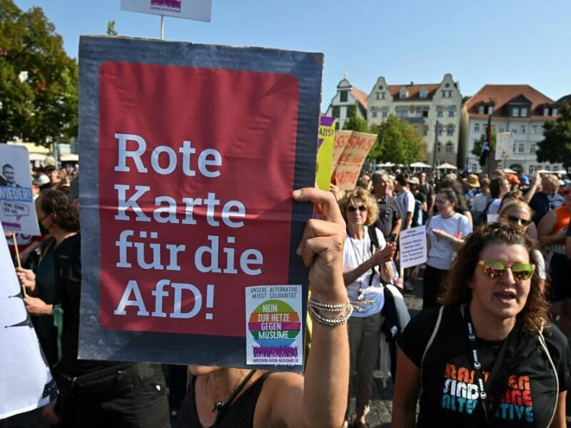 Wahlkampf AfD in Thüringen - Gegendemonstration