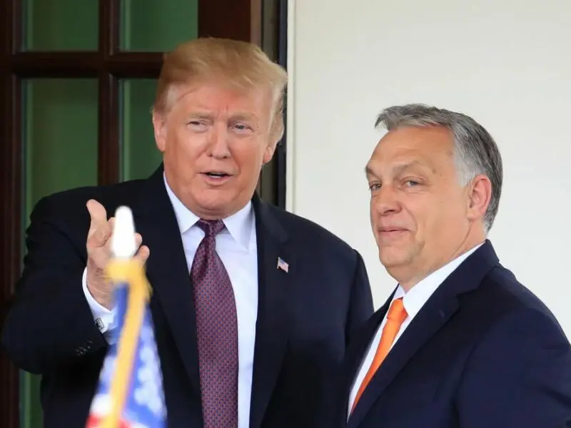 Donald Trump (l) und Viktor Orban