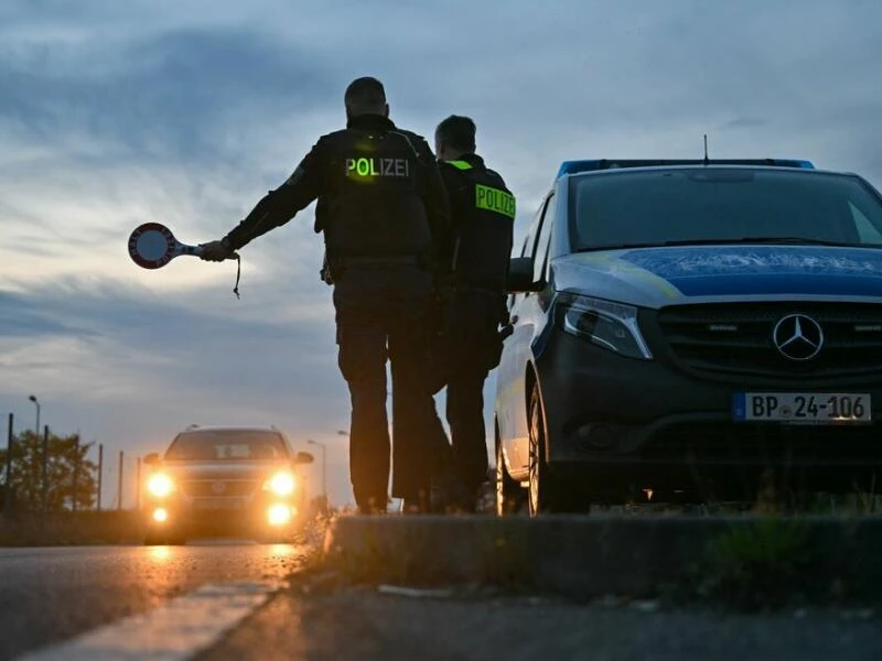 Bundespolizei bei der Kontrolle im Grenzgebiet