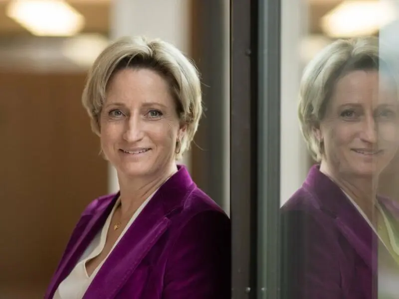 Wirtschaftsministerin Nicole Hoffmeister-Krau