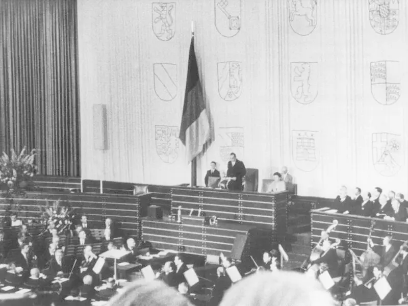 Konstituierende Sitzung des Bundestages 1949