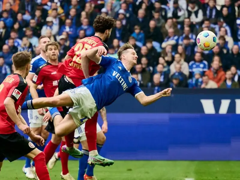 FC Schalke 04 - SV Wehen Wiesbaden