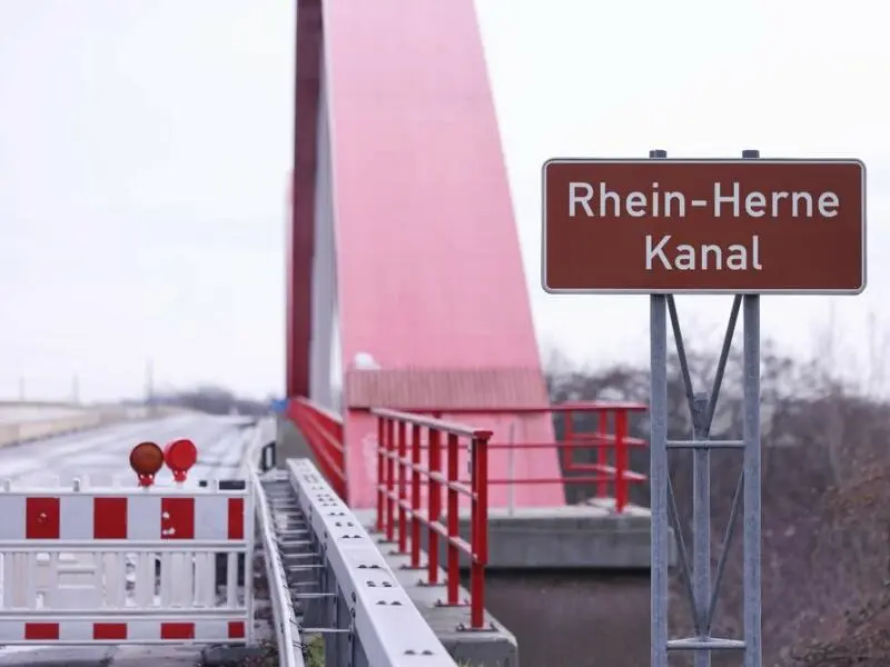 A42-Brücke über den Rhein-Herne-Kanal