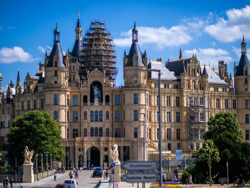 Schloss Schwerin mit Landtag