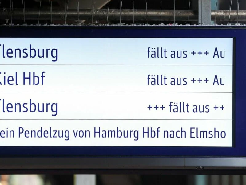 Zugverkehr bis Sonntag eingeschränkt