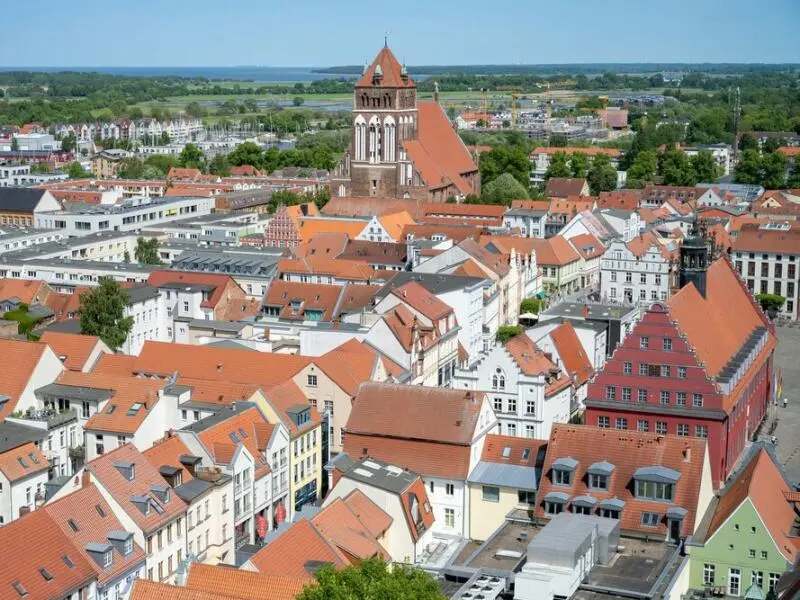 Blick vom Greifswalder Dom auf die Altstadt