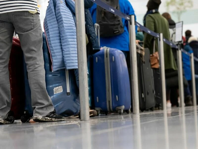 Passagiere am Flughafen