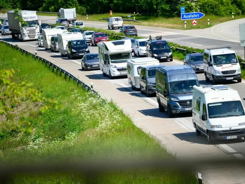 Stau auf der A1