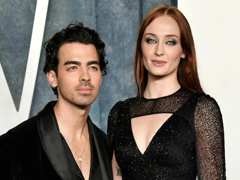 Joe Jonas (l) und Sophie Turner