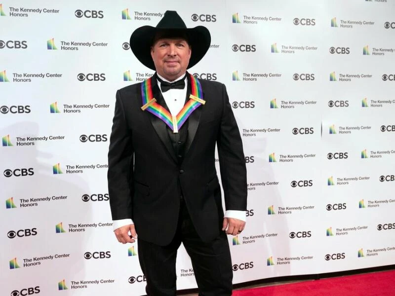 Garth Brooks