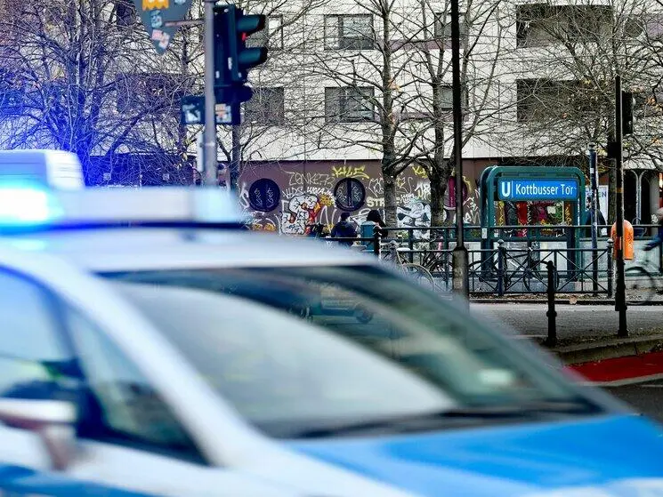 Polizeiwache am Kottbusser Tor.