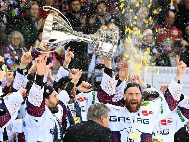 Titelverteidiger Eisbären Berlin