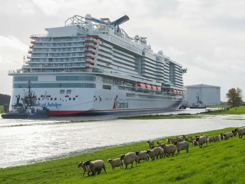 Neues Kreuzfahrtschiff «Carnival Jubilee»wird überführt