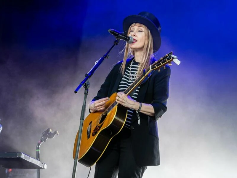 Suzanne Vega