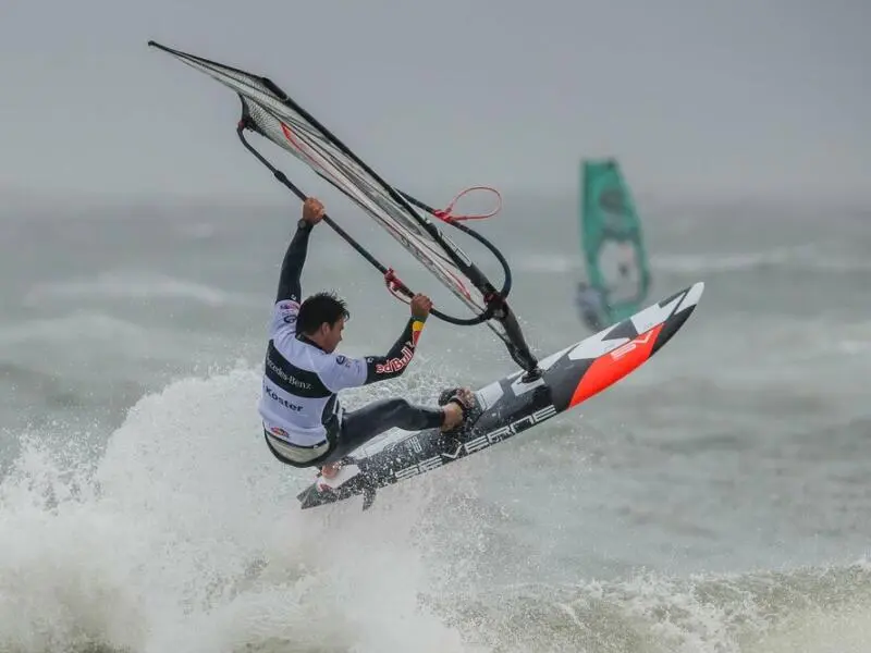 Der fünffache Windsurf-Weltmeister Philip Köster