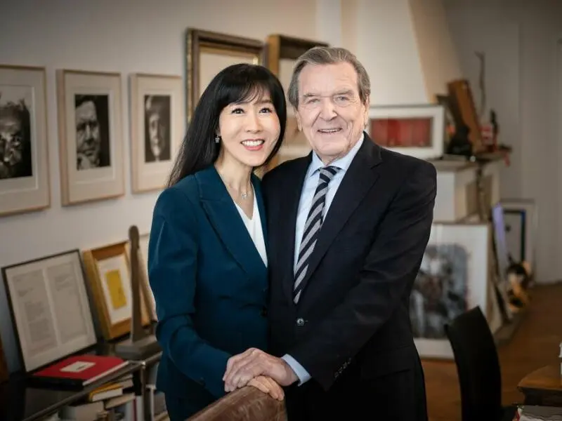 Gerhard Schröder & Soyeon Schröder-Kim