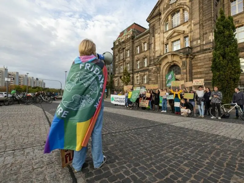 Protest Fridays for Future Dresden