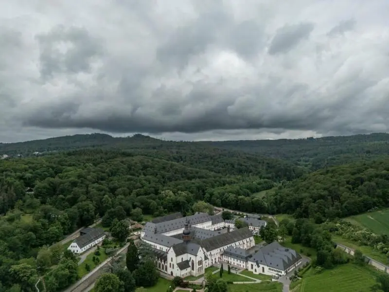 Wolken über dem Rheingau