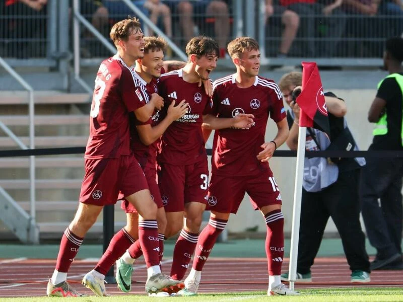 1. FC Nürnberg - Juventus Turin