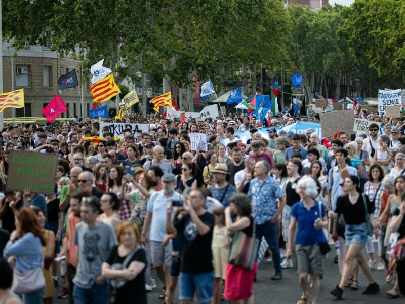 Demonstration gegen Massentourismus in Barcelona